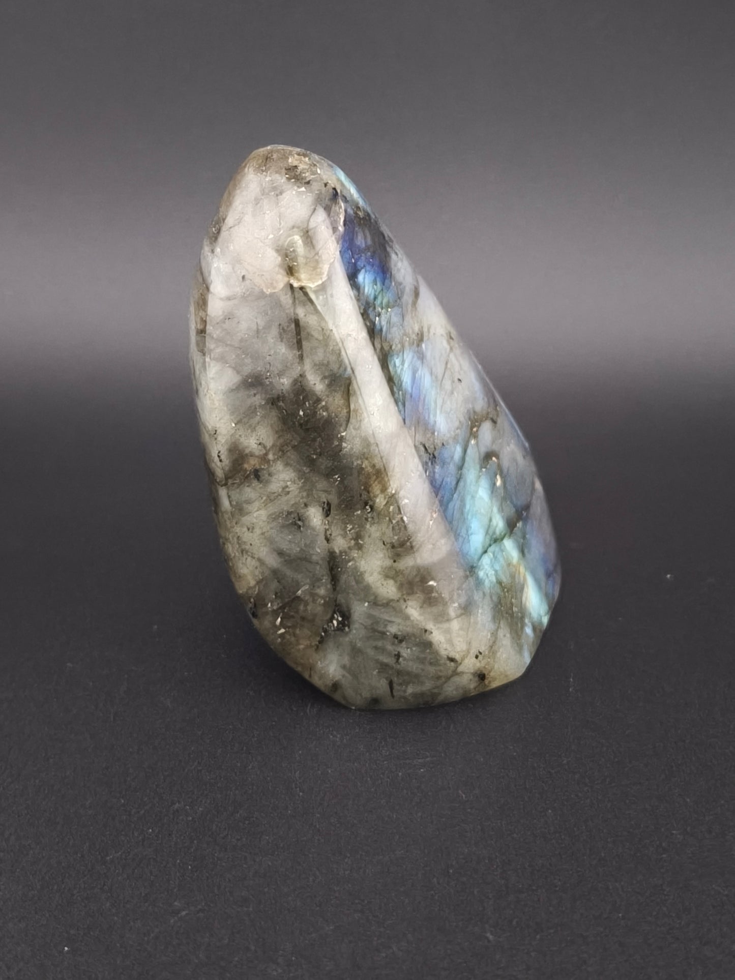 Forme Libre en Labradorite
