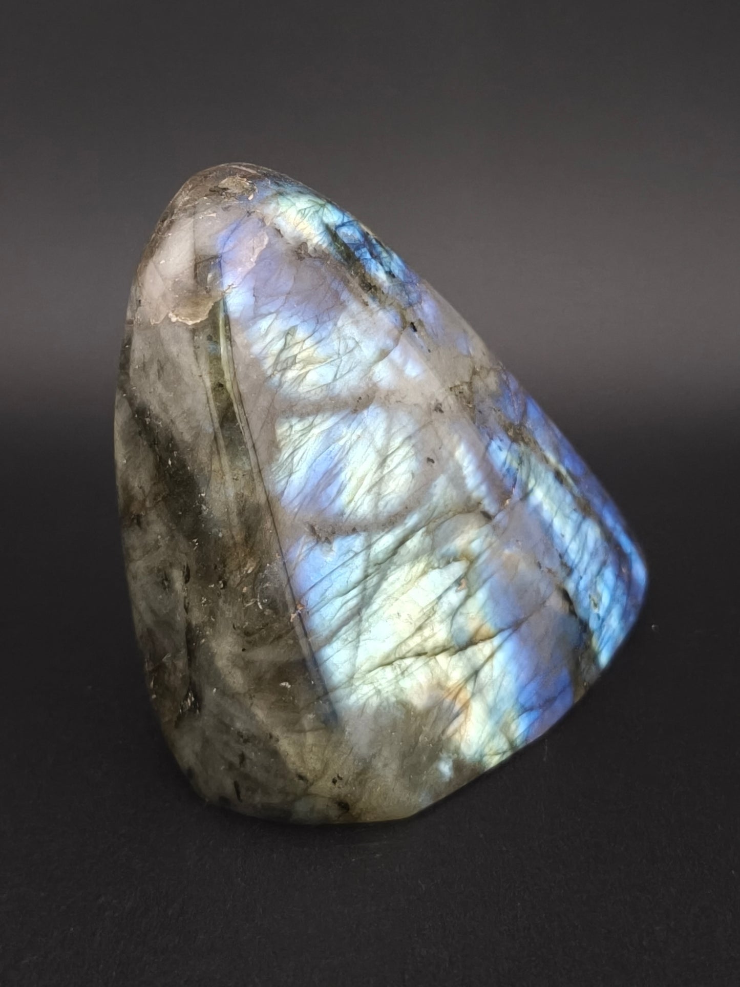 Forme Libre en Labradorite