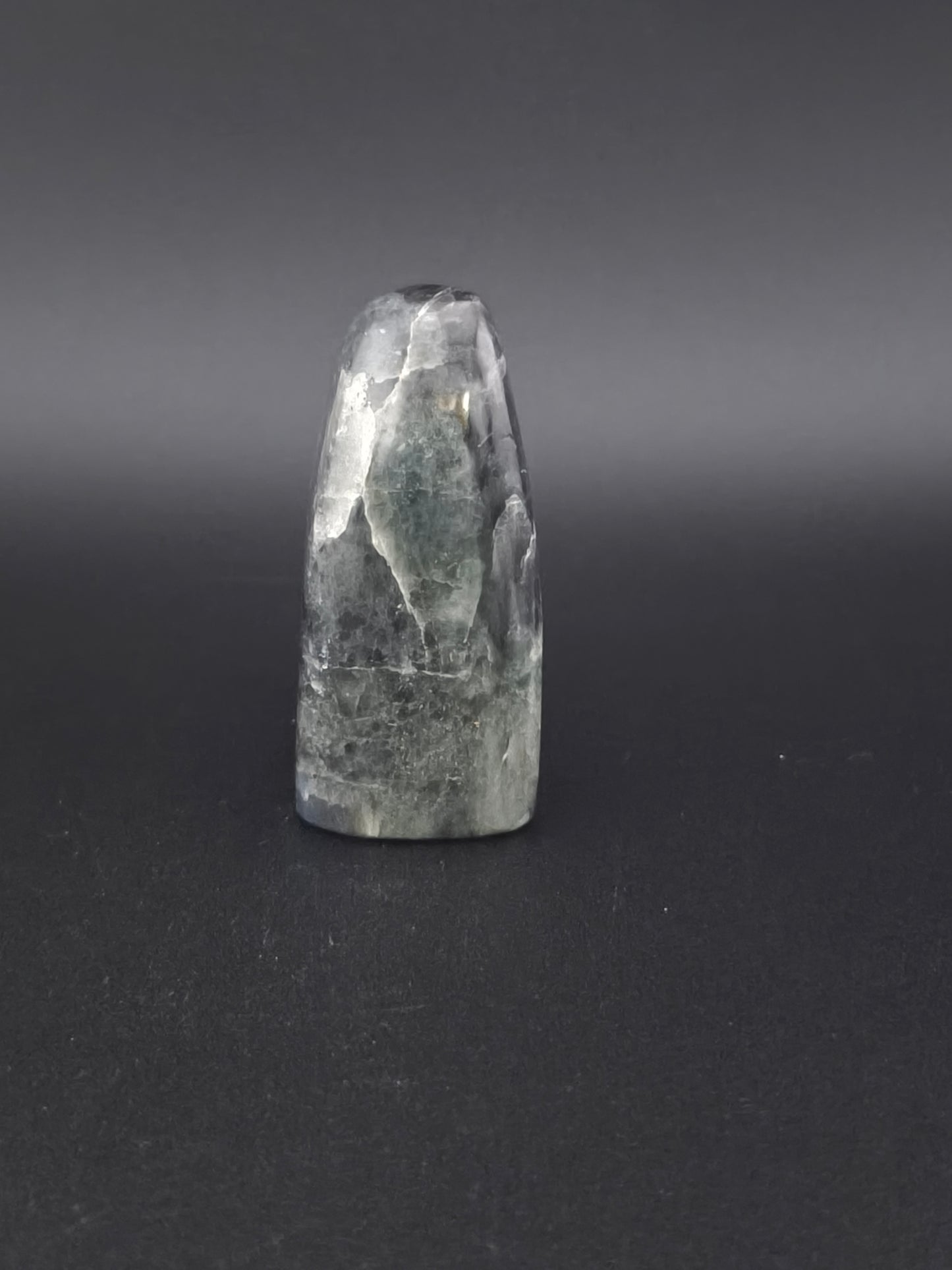 Forme Libre en Labradorite