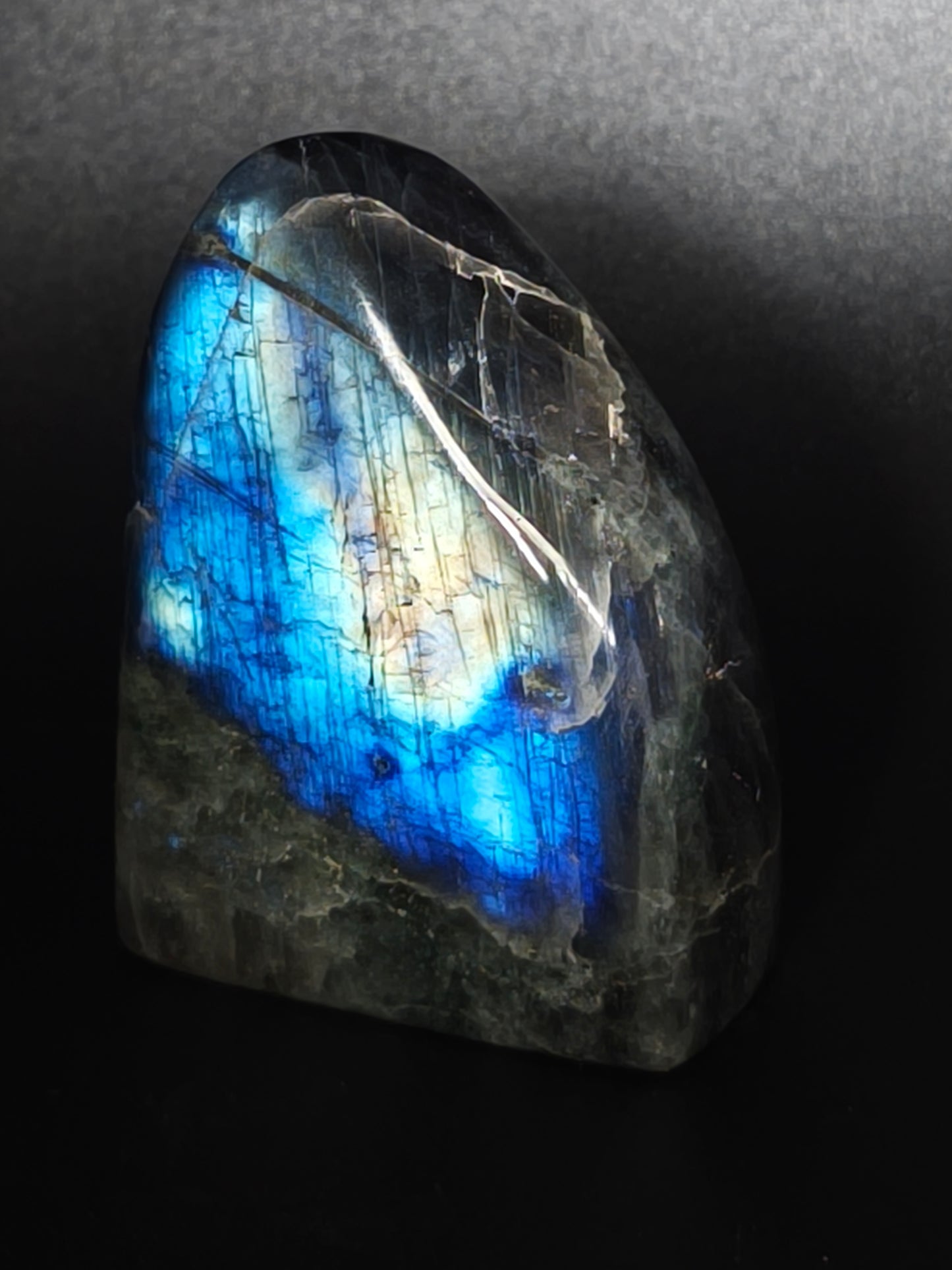 Forme Libre en Labradorite