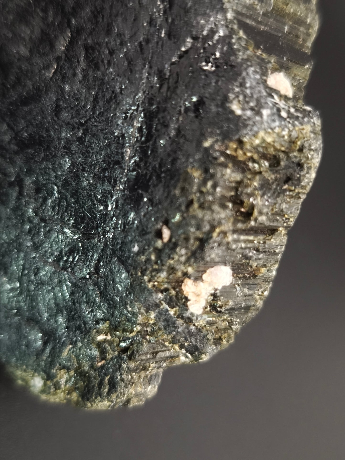 Tourmaline Brute Œil de Chat Grand Modèle