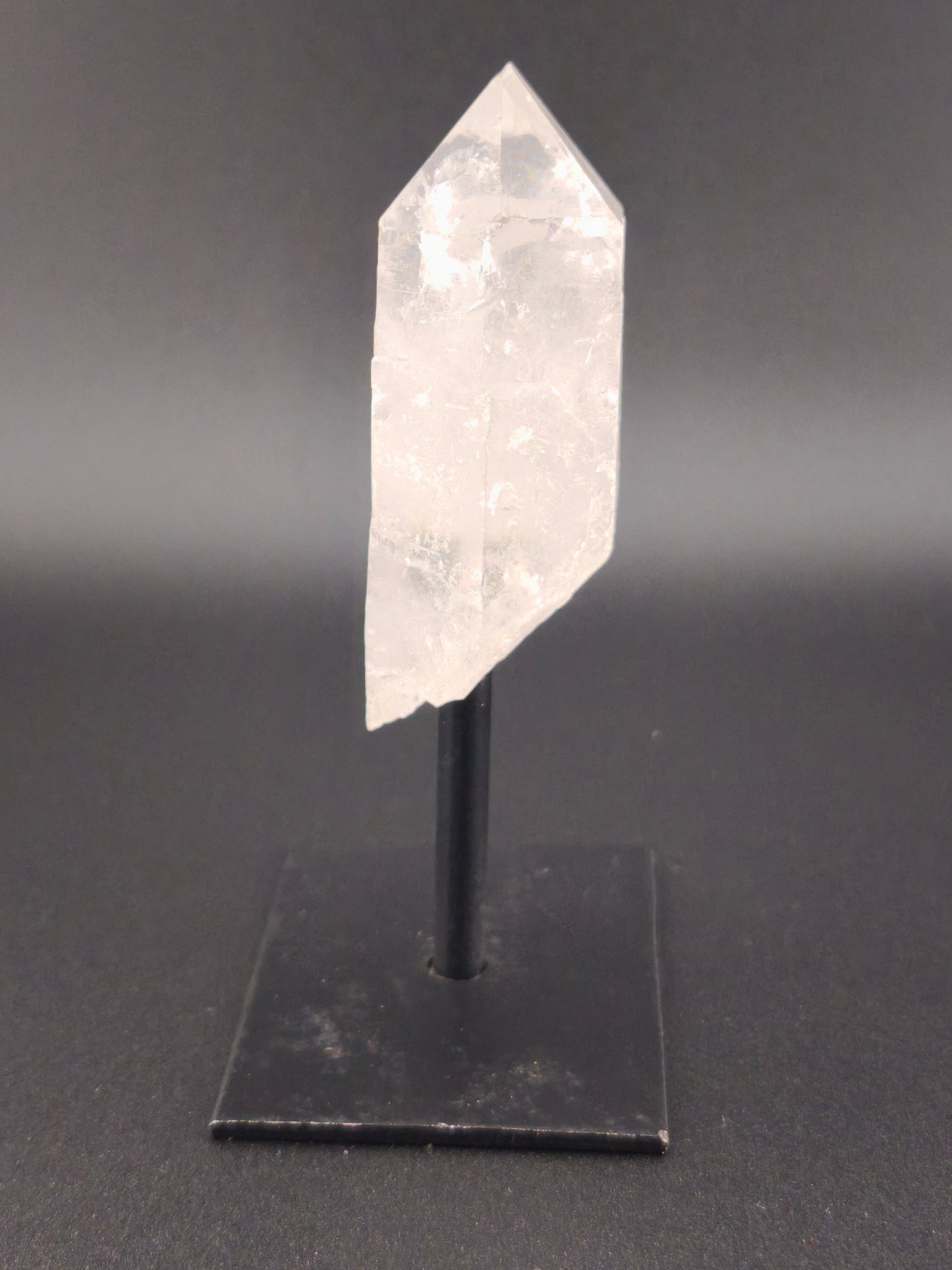 Pointe de Cristal de Roche sur socle