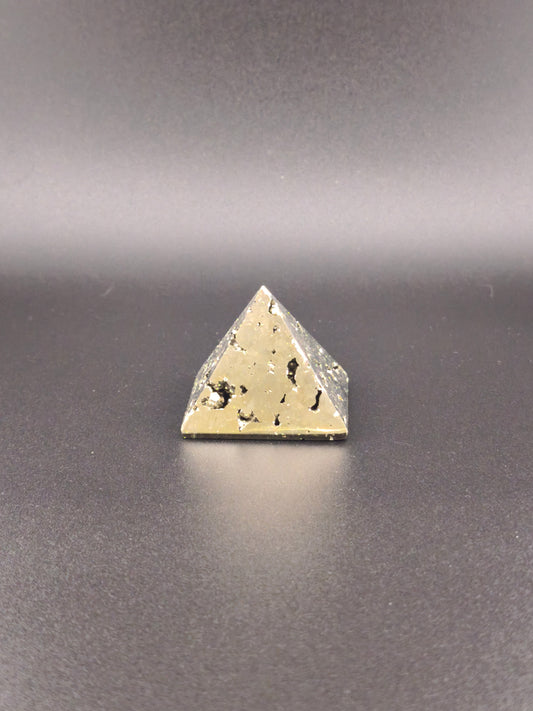 Pyramide en Pyrite