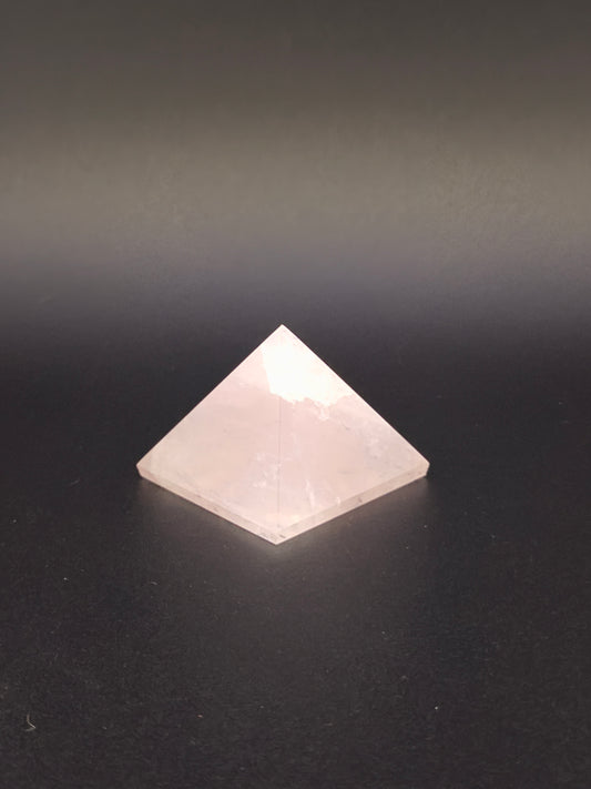 Pyramide en Quartz Rose