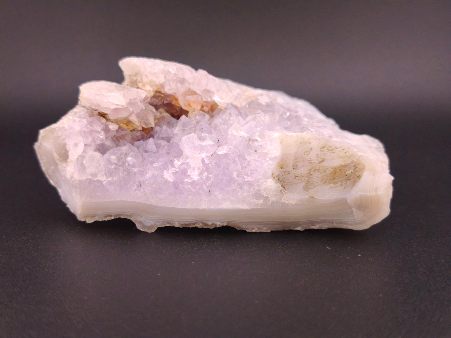 Druse d' Améthyste sur Agate