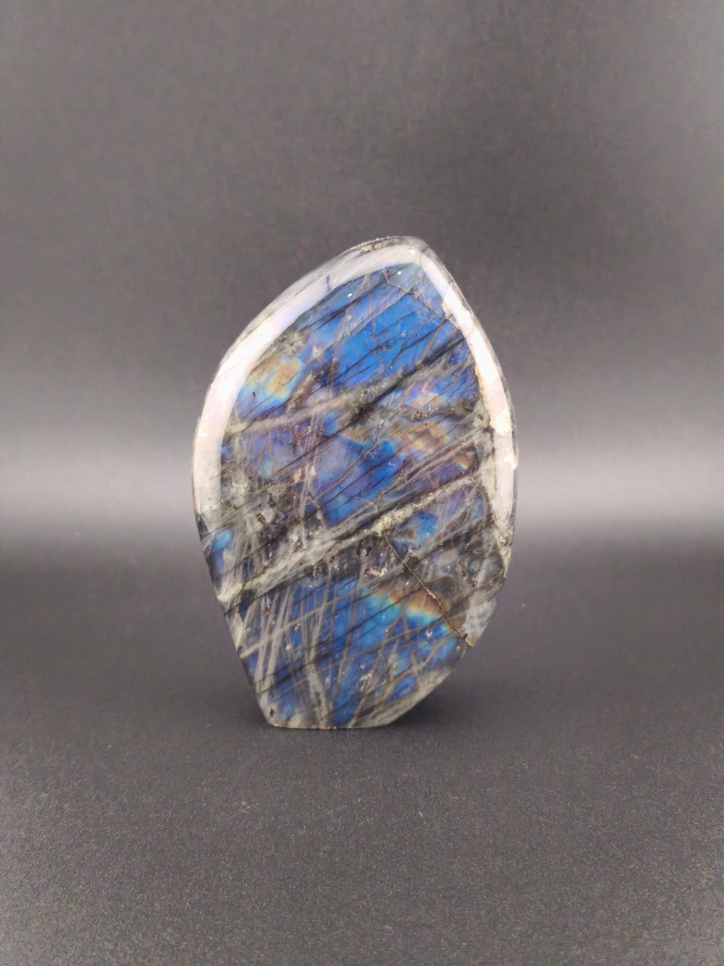 Forme Libre en Labradorite
