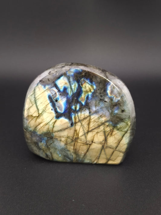 Forme Libre en Labradorite