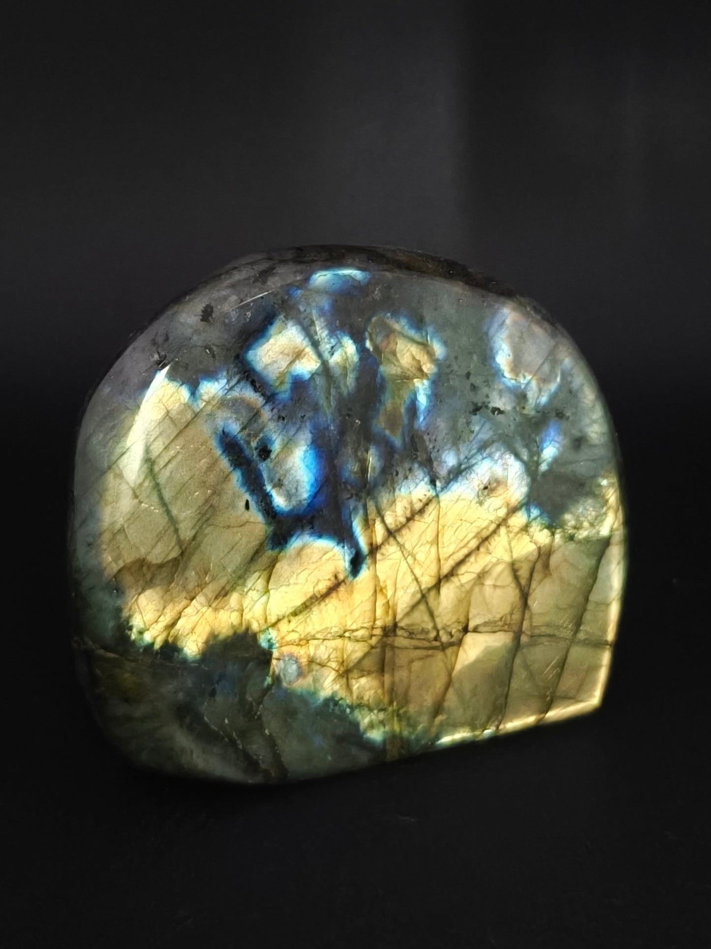 Forme Libre en Labradorite