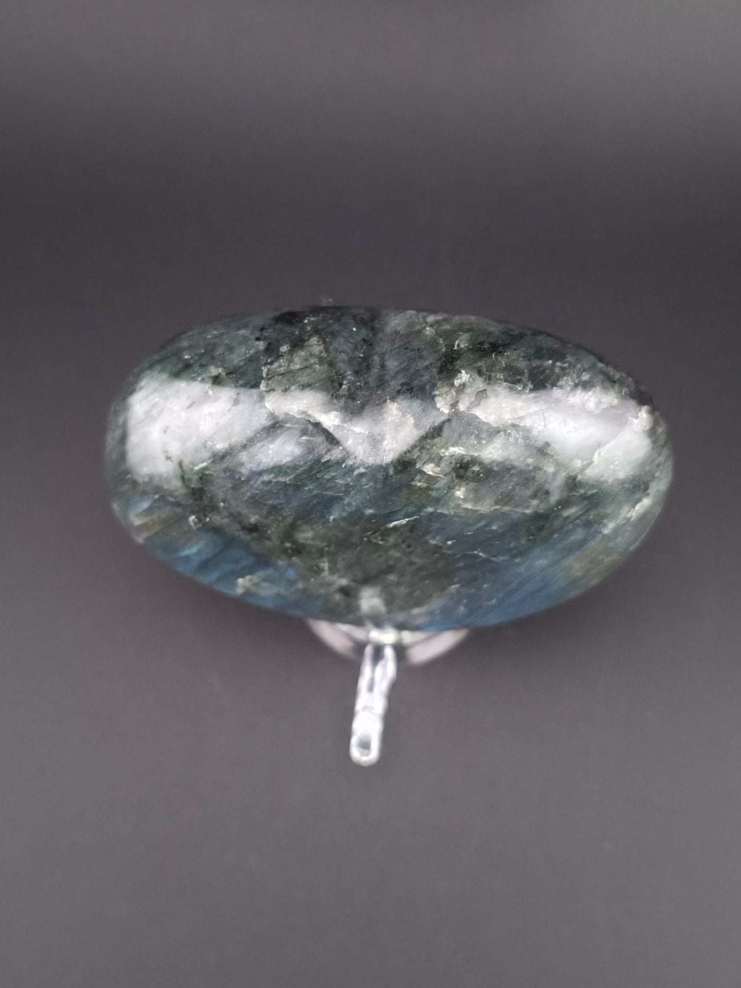 Coeur en Labradorite Moyen Modèle