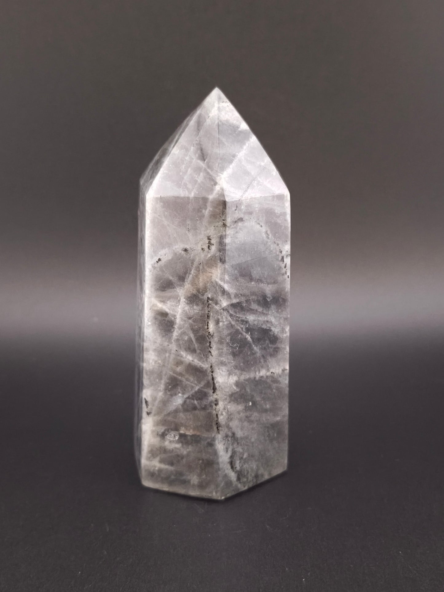 Pointe en Labradorite